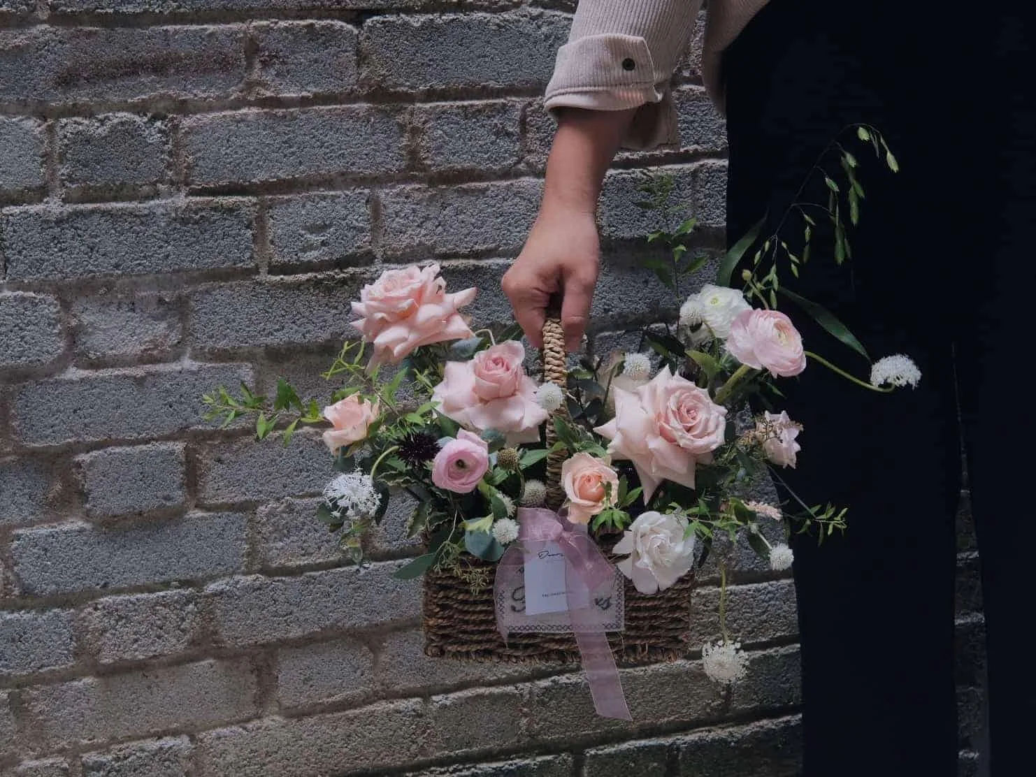 Elegant Style Flower Basket 1