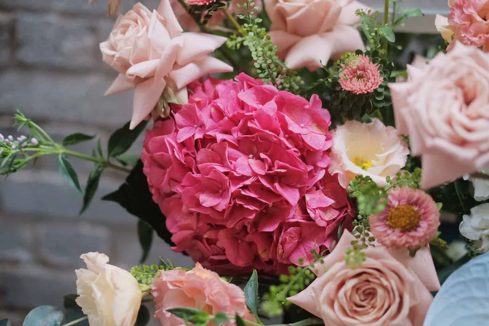 Pink Blue Ombre Flower Stand 3