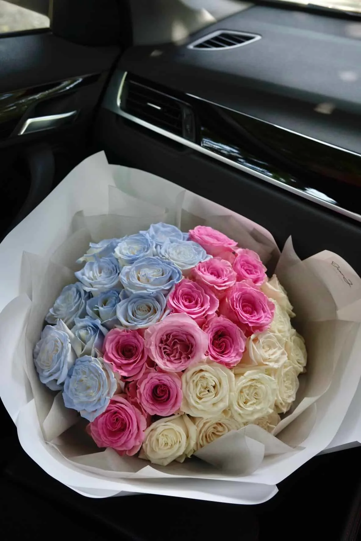 Pastel Ombre Roses Bouquet 1
