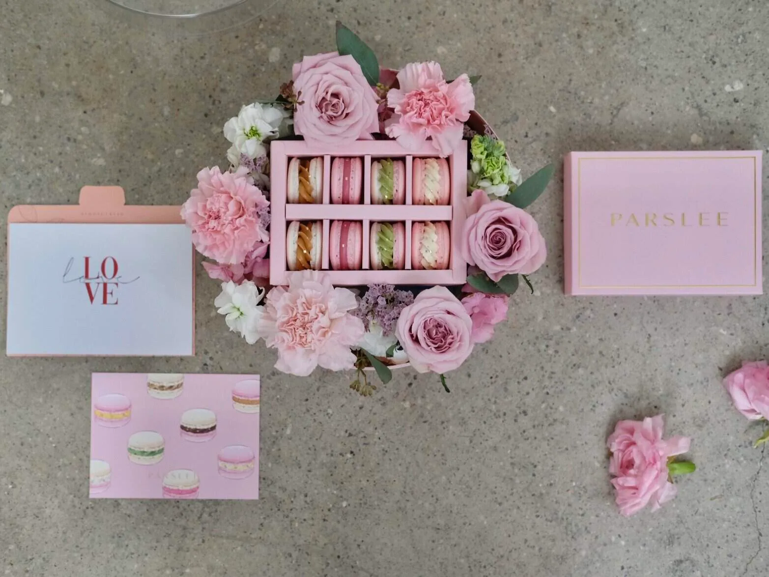 Dear J x Parslee Macarons Gift Set(Pink)