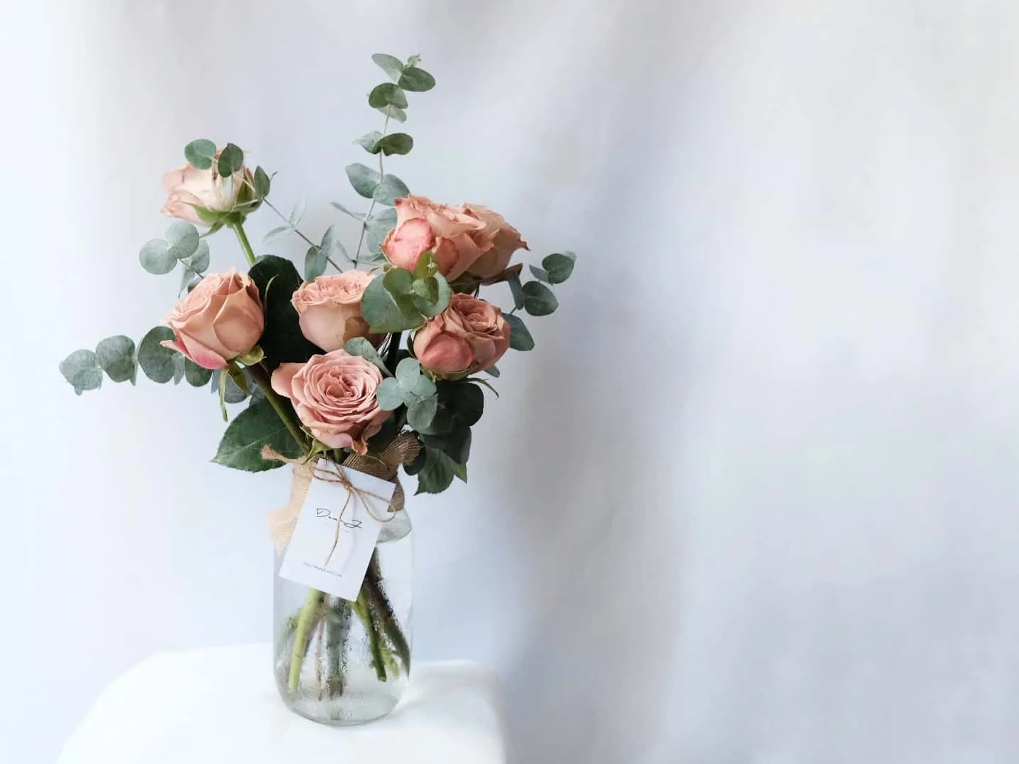 Cappuccino Roses in Jar 2